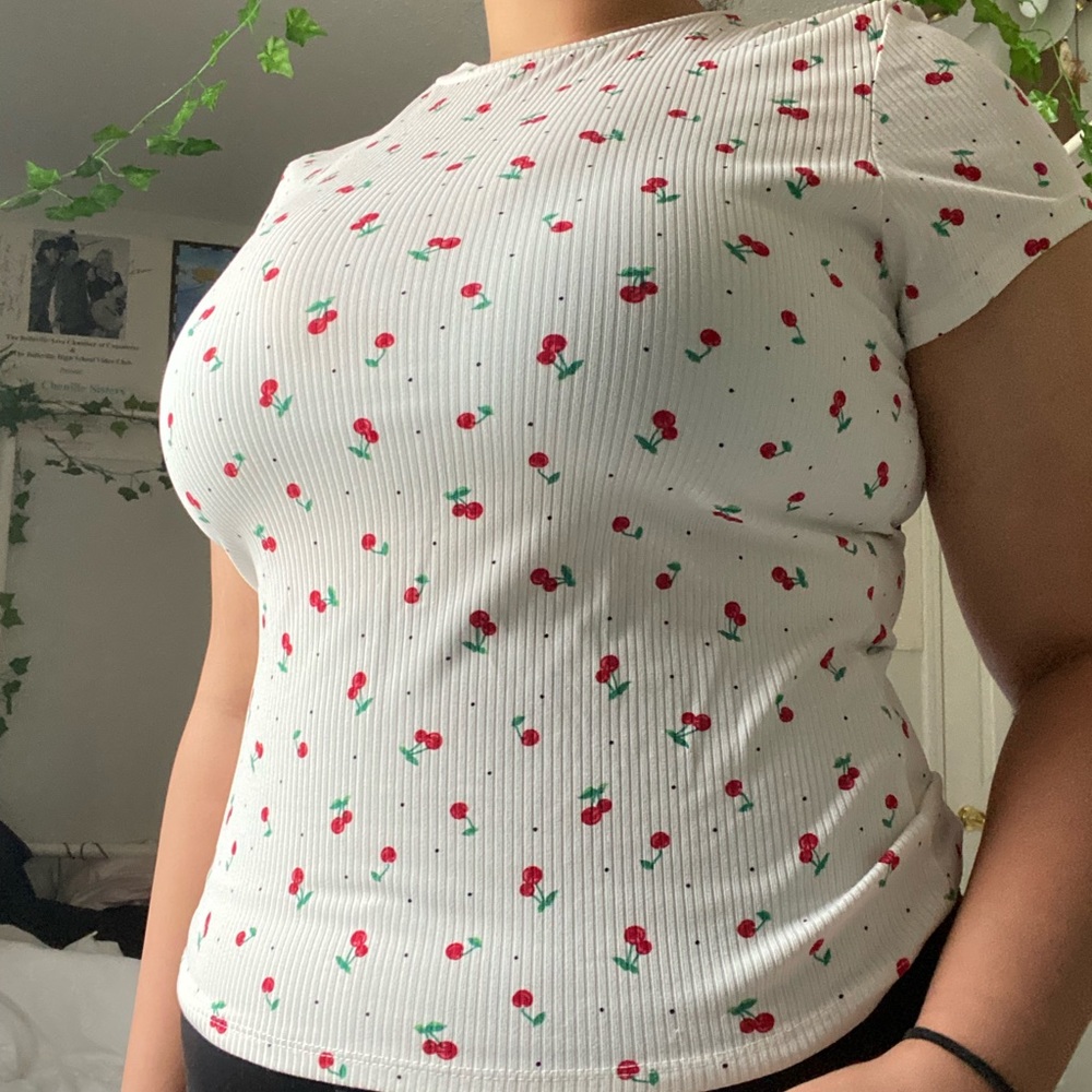 Ribbed Cherry Print T-Shirt
